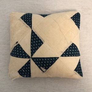 NeeNeeTwigs Quilt Pillow